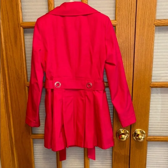 EUC Stylish Pink Trench Coat - Picture 3 of 9